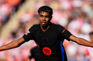 لامين يامال يثير غضب جماهير إسبانيول قبل ديربي كتالونيا